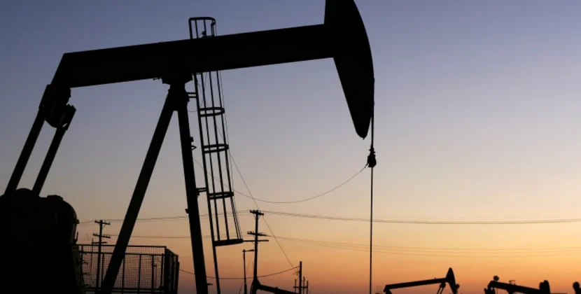 Barilul de petrol s-a ieftinit pe burse pe fondul creșterii cazurilor de COVID-19 din China