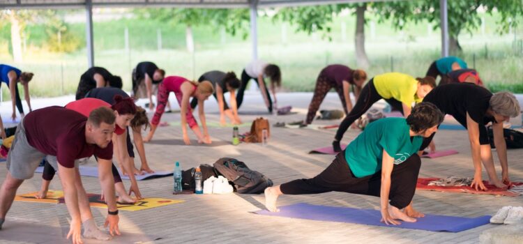 Pe malul Mureșului se va organiza unicul festival de yoga din vestul României