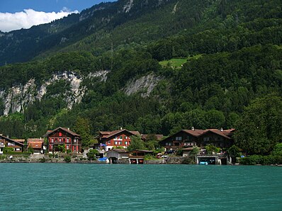 Un mic sat din Elveția este luat cu asalt de turiști, după ce un popular serial sud-coreean a fost filmat acolo