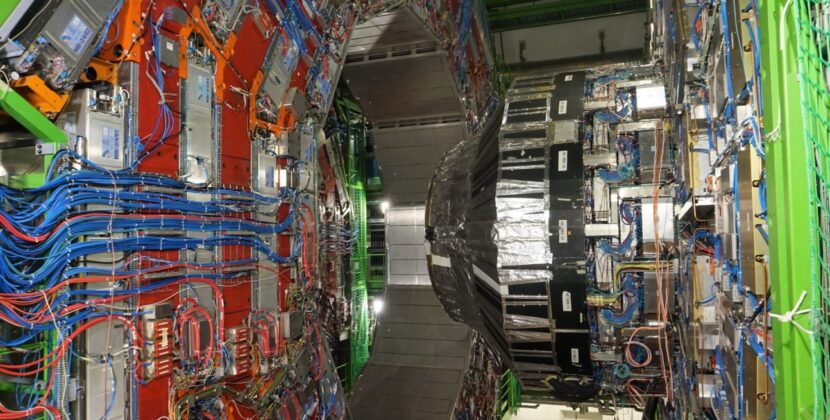 CERN vrea să demonstreze existența particulelor fantomă, care constituie „materia neagra” din Univers