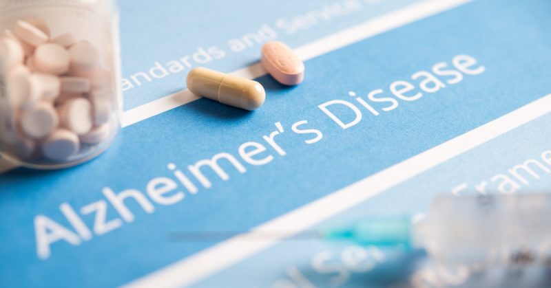Primul medicament care încetinește Alzheimerul a fost lansat