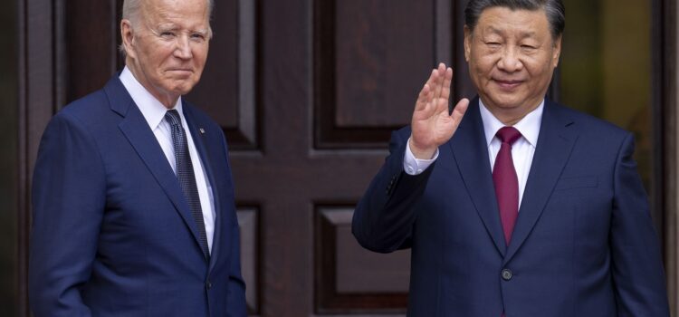 Xi Jinping, îndemnat de consilieri să reacționeze PRUDENT la taxele vamale impuse Chinei de Biden