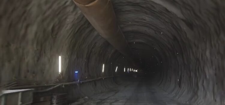 Cum arată acum tunelul de sub Dealul Momaia, săpat pentru autostrada A1 Sibiu – Pitești