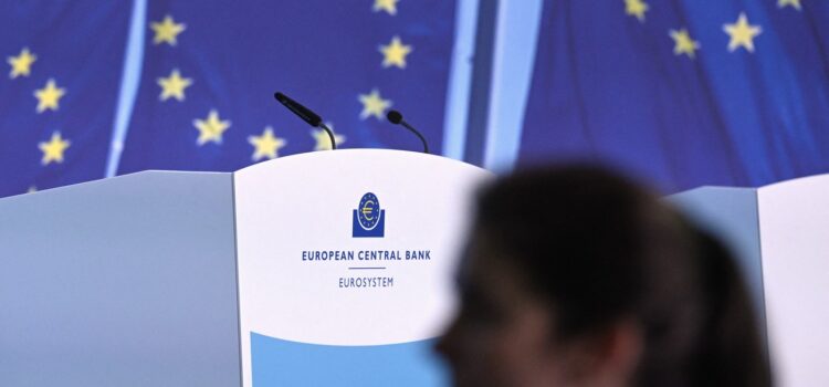 Uniunea Europeană amână aplicarea normelor BANCARE stricte, pe fondul disensiunilor cu Statele Unite