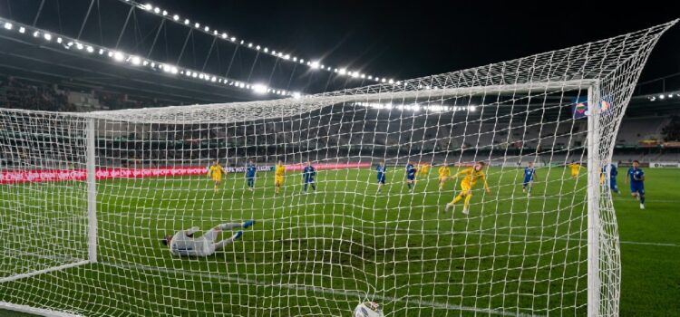 Un arbitru lituanian a dat verdictul despre penalty-ul dictat împotriva României! „Asta a spus despre fază”