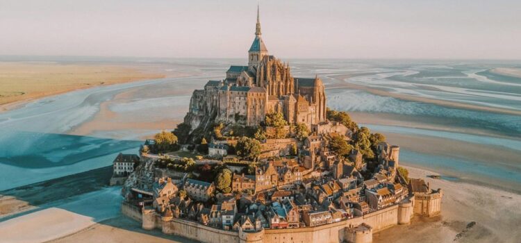 Unde mergi azi? În Franța, la Mont Saint Michel