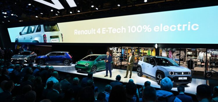 Renault a găsit soluția în implementarea unei strategii privind tranziția către mașinile ELECTRICE. Se va axa pe producția modelelor hibride