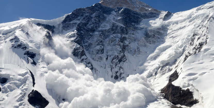 Riscul de avalanșă crește la munte