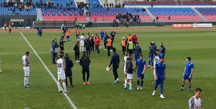 Final cu scandal și patru cartonașe roșii în remiza Chindiei cu CSC Șelimbăr