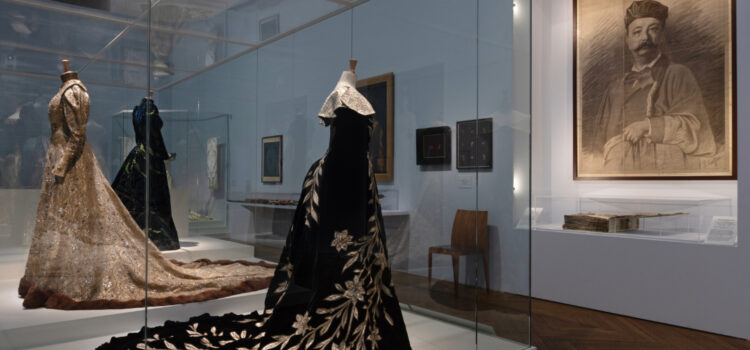 Ce vezi în weekend la Paris? Expoziția Charles Frederick Worth