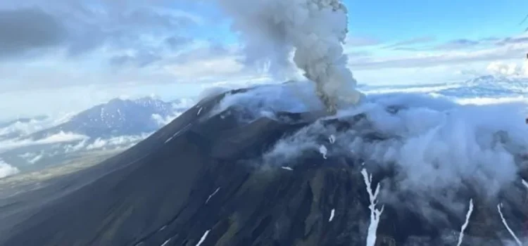 Krașeninikov din Rusia a erupt pentru prima dată în 500 de ani