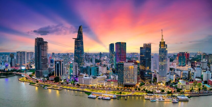 Cetăţenii din 12 ţări vor putea vizita Vietnam fără viză