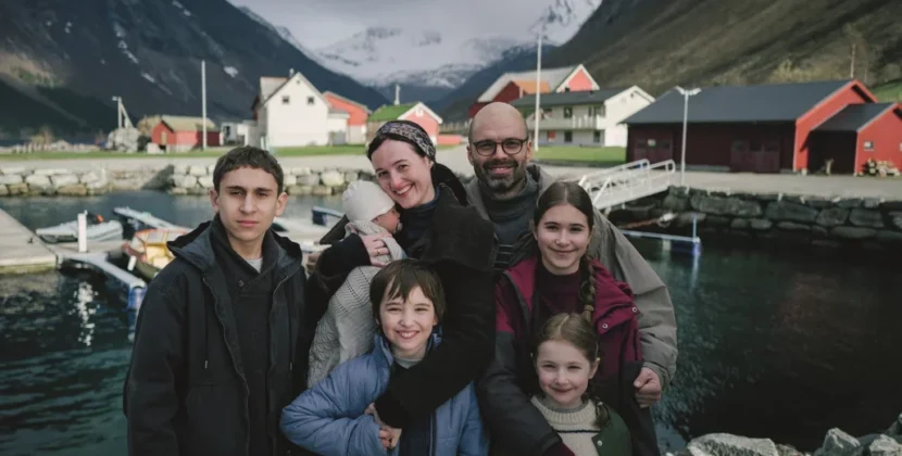 „Fatherland” și „The Beloved” sunt printre filmele favorite pentru Palme d’Or la Cannes. Ce spun criticii despre „Fjord”, noul film al lui Cristian Mungiu