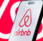 Airbnb își diversifică modelul de business, noua aplicație va include servicii de închiriere de mașini și livrare de produse alimentare