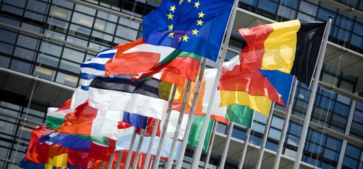 Statele membre iau în considerare „dezmembrarea” serviciului diplomatic al Uniunii Europene