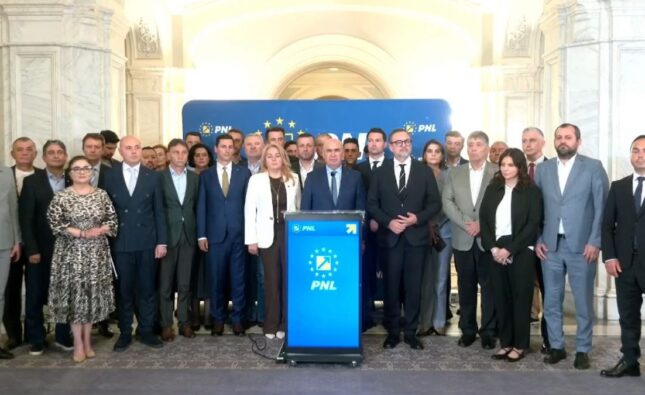 Ilie Bolojan anunță, după ședința PNL, că partidul nu îl susține pe Adrian Veștea și „i-a cerut să-și depună mandatul până mâine, la ora 10” / Adrian Veștea: „NU îmi depun mandatul”