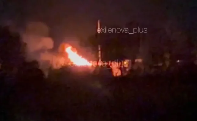 Un incendiu a izbucnit la un depozit petrolier din regiunea rusă Krasnodar după un atac cu drone. Autoritățile ucrainene nu au comentat atacul