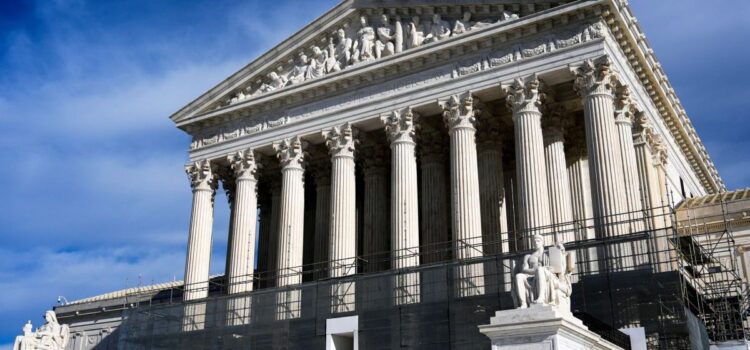Curtea Supremă a SUA a respins ordinul lui Trump privind interzicerea cetățeniei la naștere