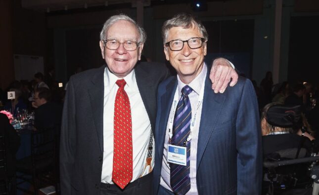 Warren Buffett oprește donațiile către Fundația lui Bill Gates, după aproape 20 ani, în urma acuzațiilor legate de pedofilul Jeffrey Epstein