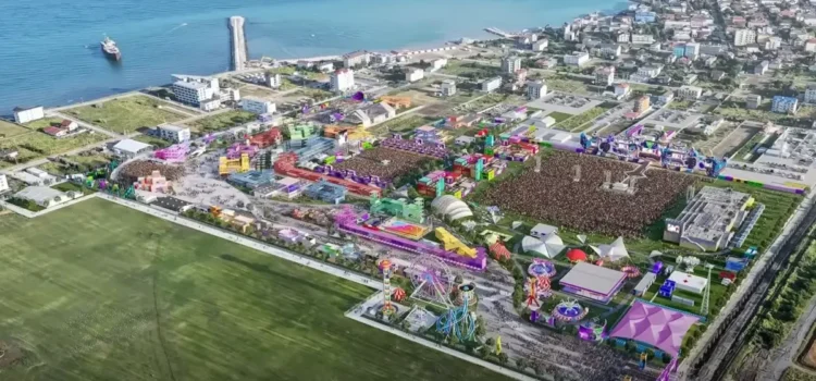 Peste 600.000 de oameni au participat la „BEACH, PLEASE!”. Când are loc marea deschidere NIBIRU, noua destinație de entertainment pe litoralul românesc