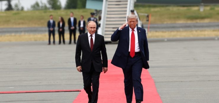 Donald Trump a discutat separat cu Vladimir Putin și Volodimir Zelenski