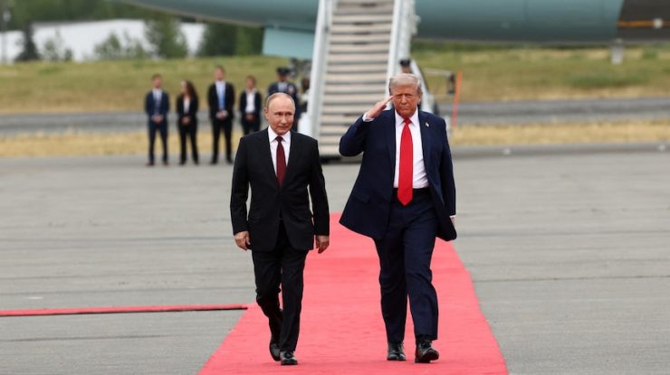 Donald Trump a discutat separat cu Vladimir Putin și Volodimir Zelenski