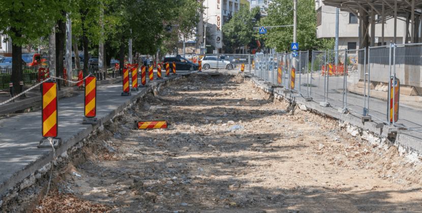 Posibile vestigii, descoperite pe un șantier de tramvai din Capitală. Lucrările au fost oprite. La Roma, Atena și Salonic, descoperiri similare ajung parte din transportul public