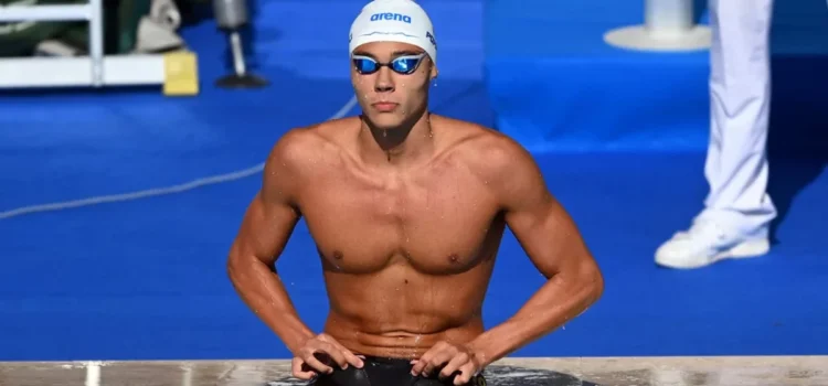 David Popovici s-a calificat pe primul loc în finala de 100 m liber la Europenele de la Paris, cu un timp RECORD în competiție – Aleph News