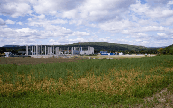 Un fost complex nazist din Austria va fi transformat în parc de afaceri. Activiștii cer protejarea ultimelor urme ale sitului – Aleph News