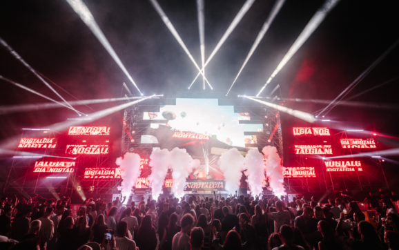 NOSTALGIA Litoral 2026, două nopți de neuitat la Mamaia: muzică, distracție și surprize pe plajă