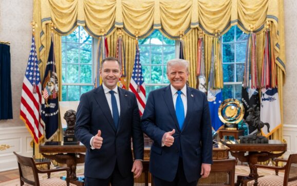 „Trebuie să instituim o prezență militară americană permanentă în Polonia”
