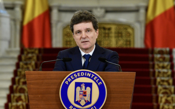 Nicuşor Dan a promulgat legile privind reducerea prețului carburanților şi TVA-ul redus la locuinţe