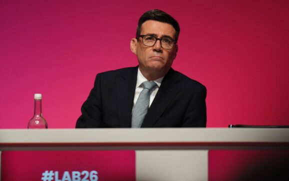 Premierul Regatului Unit, Andy Burnham, critică Brexitul