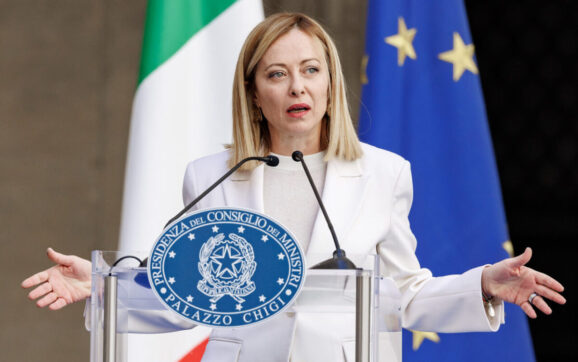 Giorgia Meloni bate recordul de longevitate al unui Guvern în Italia. România stă de 4 luni fără un Guvern cu puteri depline