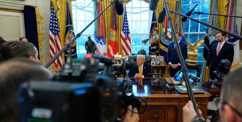 5 mari agenții de presă din SUA au decis să suspende transmisiunea evenimentelor lui Trump, după ce Președintele SUA a interzis accesul CNN, Politico și MS Now la Casa Albă