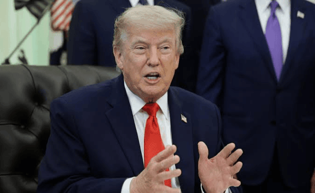 Trump spune că urmează exploatări „masive” de petrol, gaze și minerale în Groenlanda