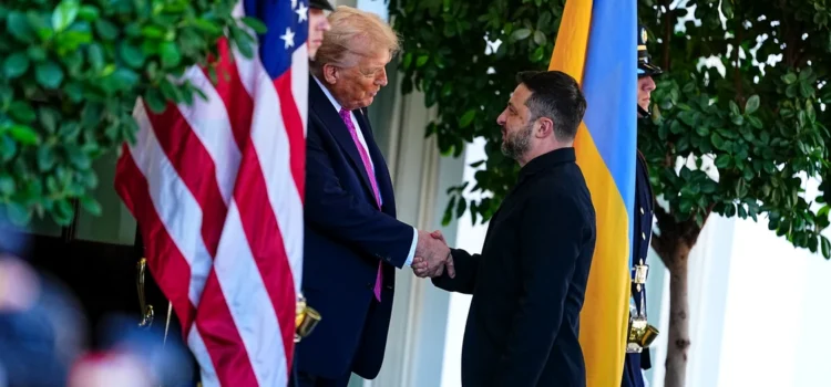 Trump spune că Ucraina are nevoie de un nou Președinte